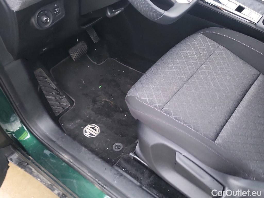  Land Rover  Discovery MG ZS Hybrid+ / 2024 / 5P / todoterreno Standard #10