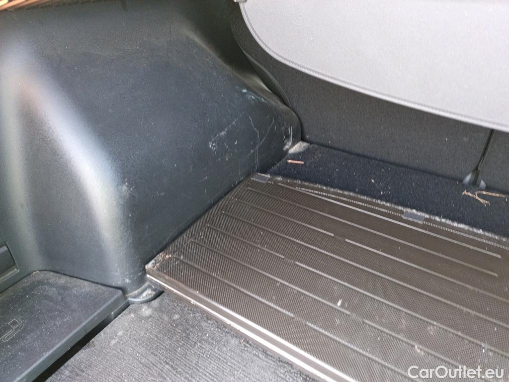  Hyundai  Tucson HYUNDAI  / 2020 / 5P / todoterreno 1.6 TGDI PHEV 195kW Tecno Sky Auto 4x4 #21