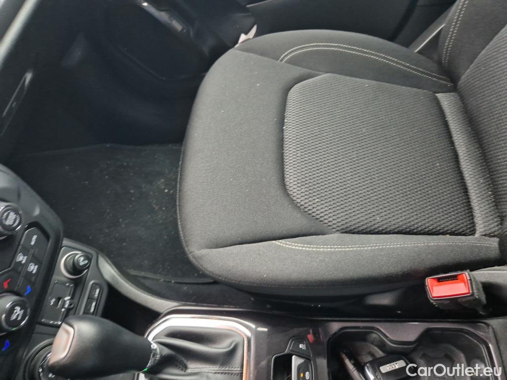  Jeep  Patriot JEEP Renegade / 2014 / 5P / todoterreno S 1.3 PHEV 177kW (240CV) AT AWD #17