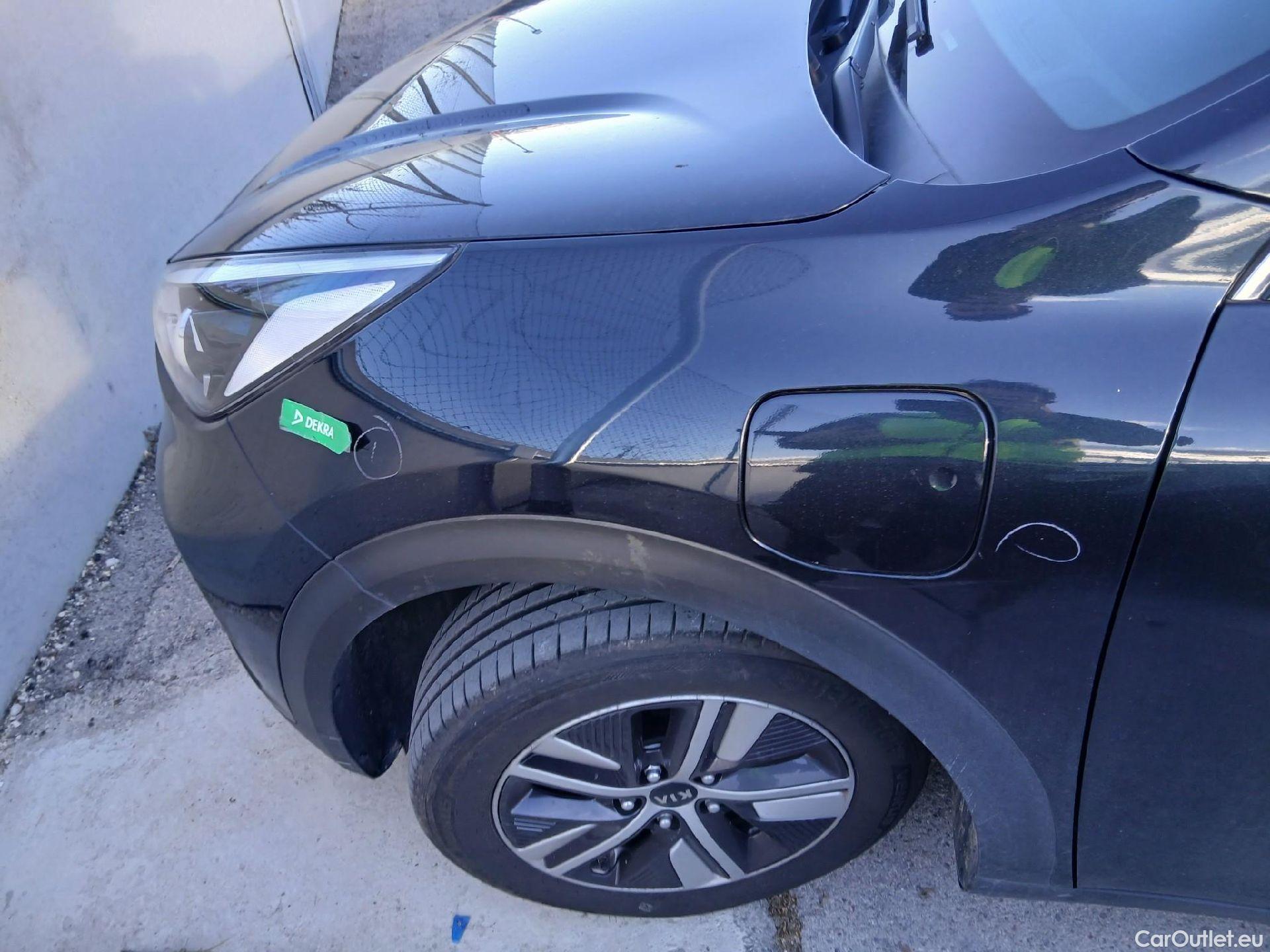  KIA  Niro KIA  1.6 GDi PHEV 104kW (141CV) Drive #12