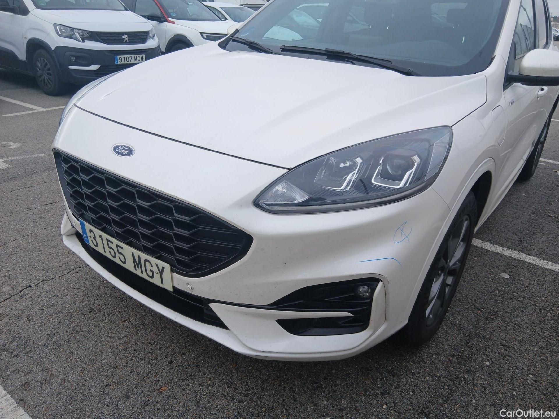  Ford  Kuga  Plug-In Hybrid ST-Line 2.5 225CV ATV E6d #8