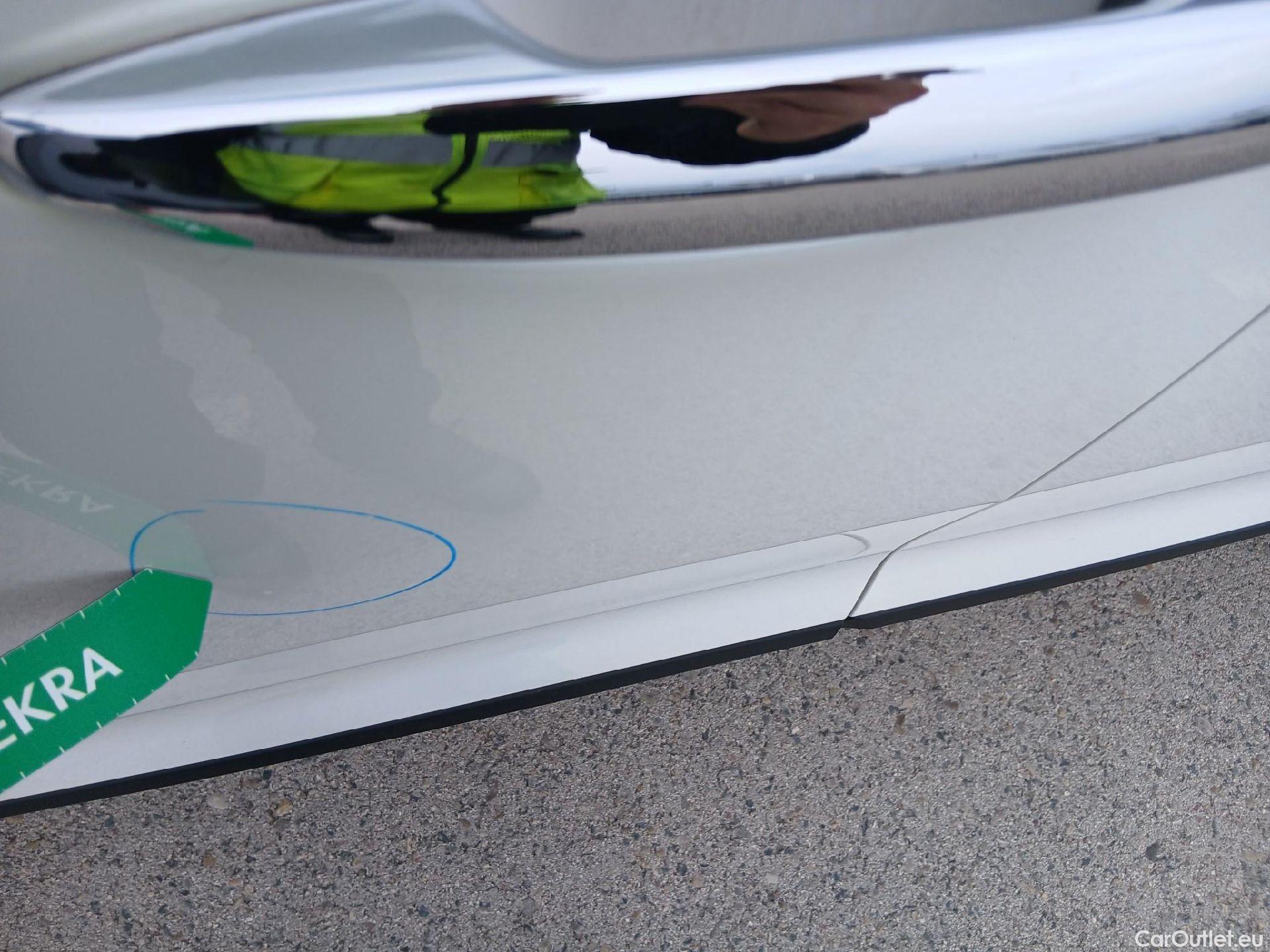  KIA  Niro KIA  / 2019 / 5P / crossover 1.6 GDi HEV 104kW (141CV) Drive #14