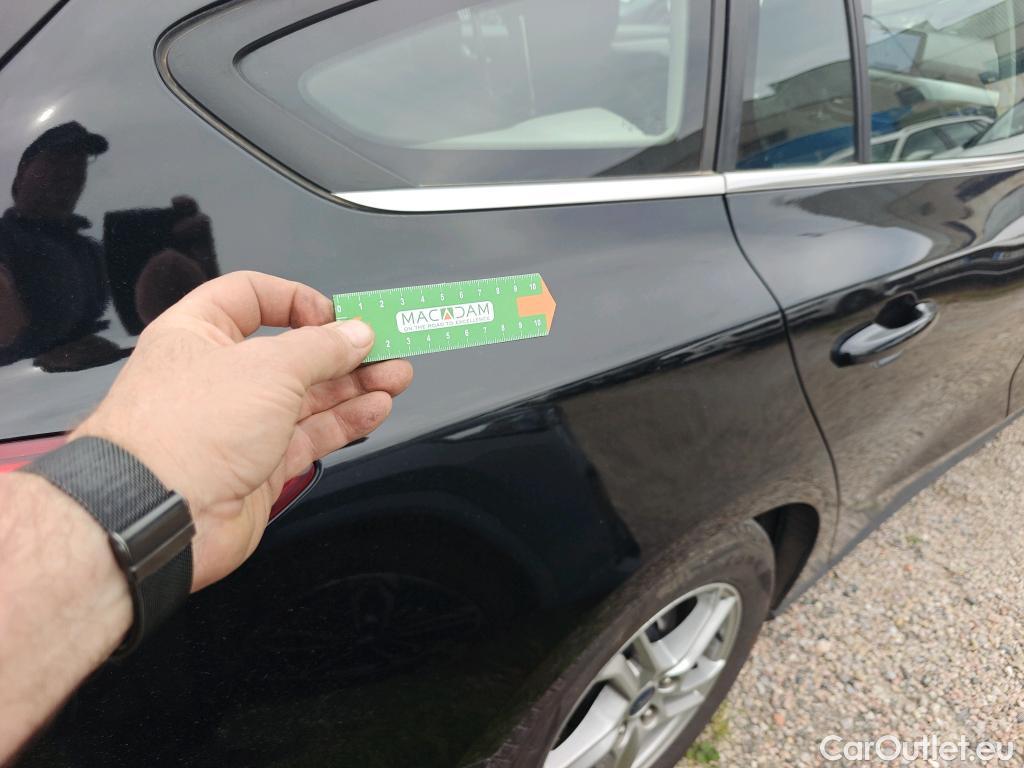  Ford  Focus FORD  / 2018 / 5P / familiar 1.0 Ecoboost 92kW Trend+ Auto SB #1