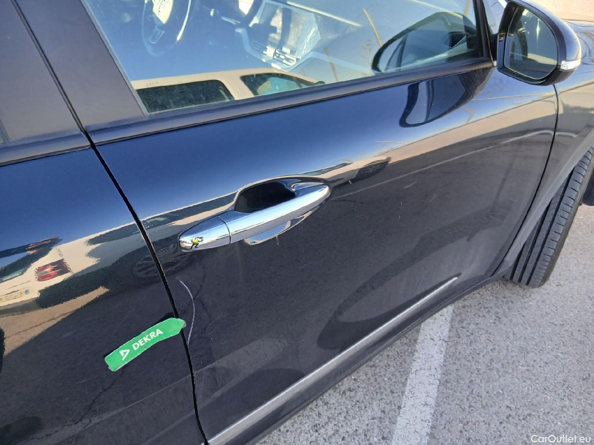  KIA  Niro KIA  1.6 GDi PHEV 104kW (141CV) Drive #36