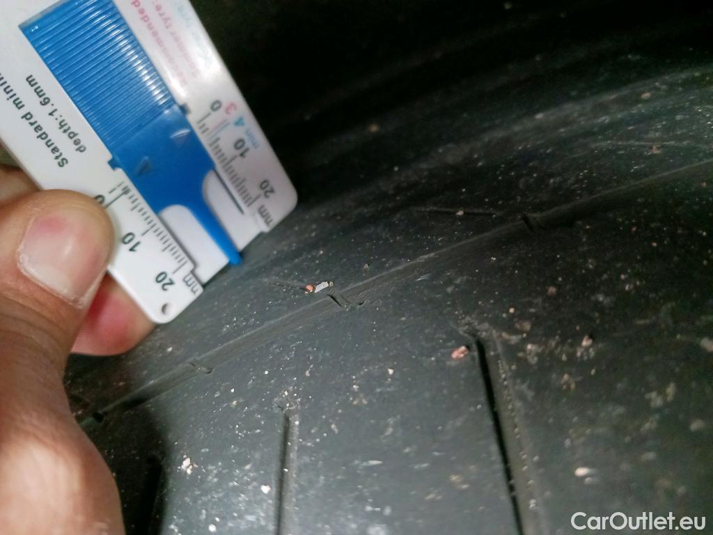  Mercedes  G-Klasee MERCEDES-BENZ GLE Coupé / 2020 / 5P / todoterreno GLE 350 de 4MATIC (Híbrido Enchufable) #4