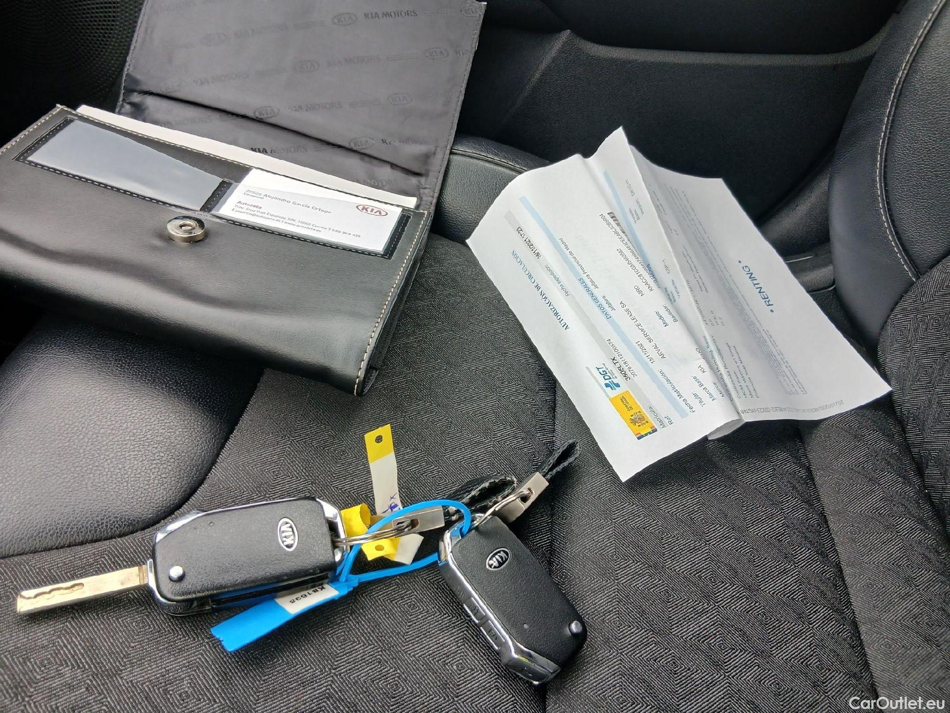  KIA  Niro KIA  / 2019 / 5P / crossover 1.6 GDi HEV 104kW (141CV) Drive #2