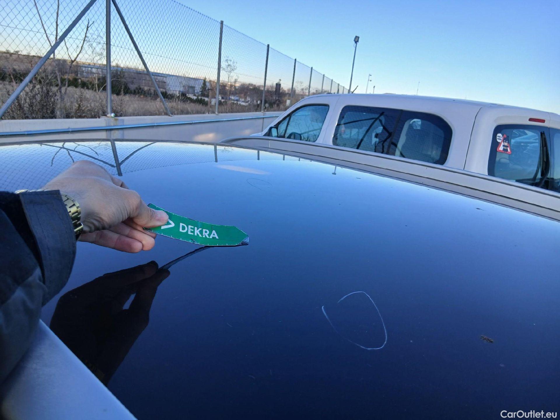  KIA  Niro KIA  1.6 GDi PHEV 104kW (141CV) Drive #17