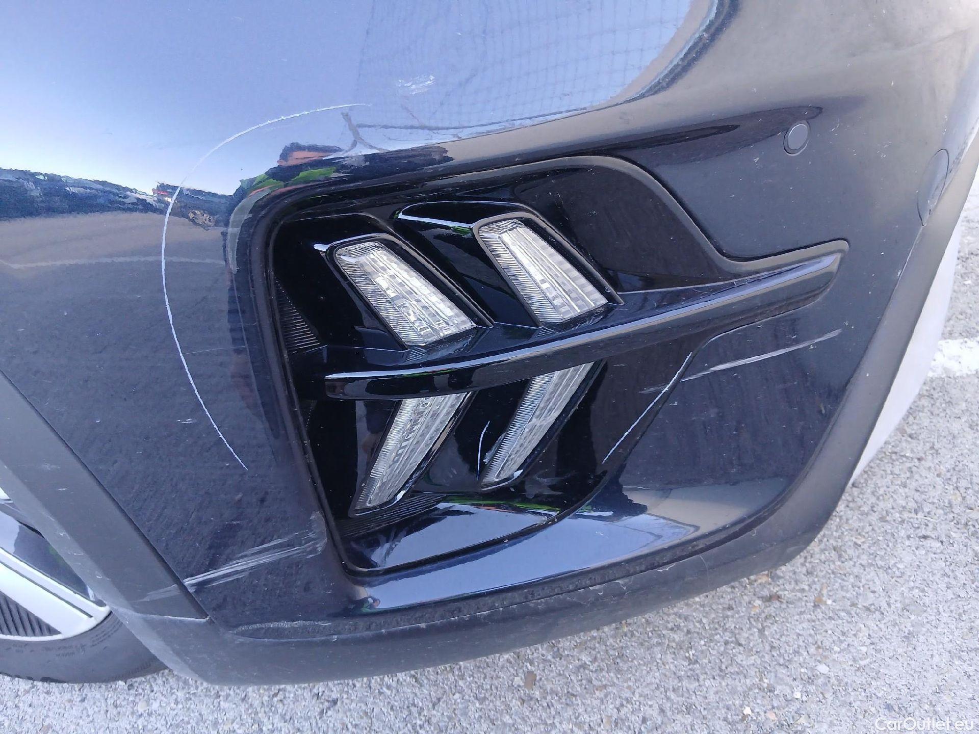  KIA  Niro KIA  1.6 GDi PHEV 104kW (141CV) Drive #6