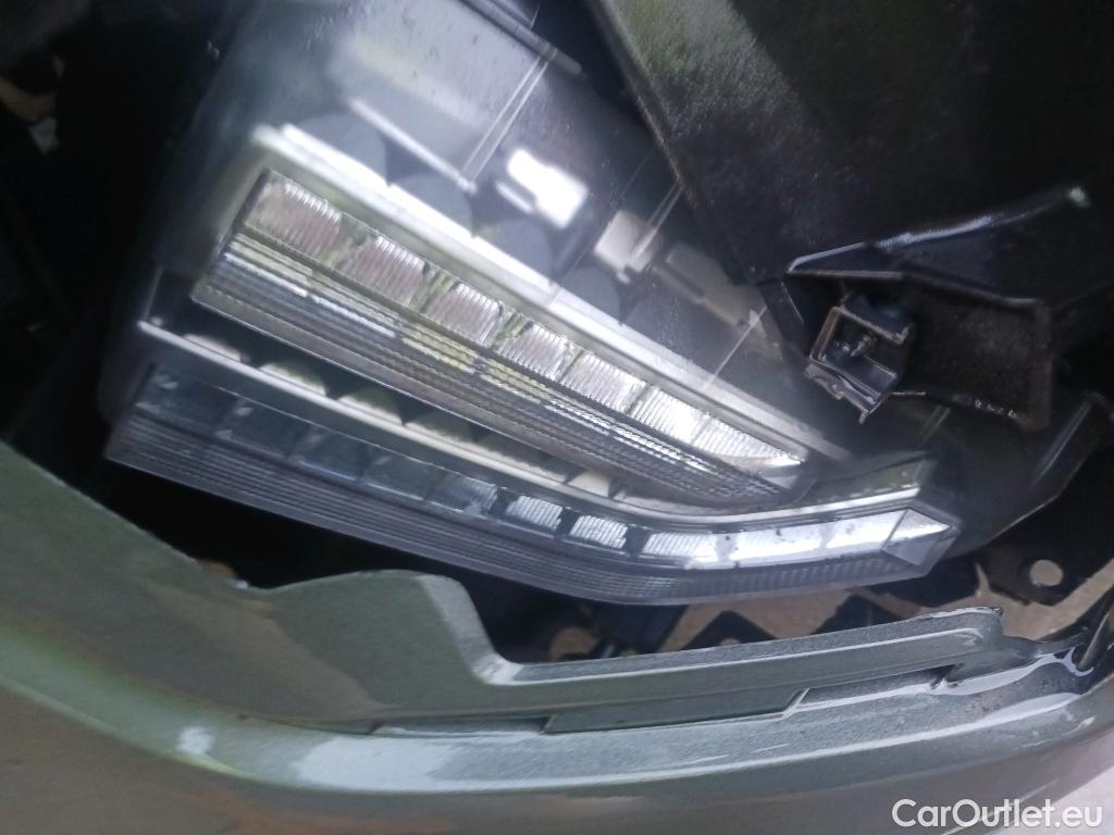  Hyundai   Ioniq HYUNDAI / 2019 / 5P / berlina con portón 1.6 GDI HEV Klass DCT #41