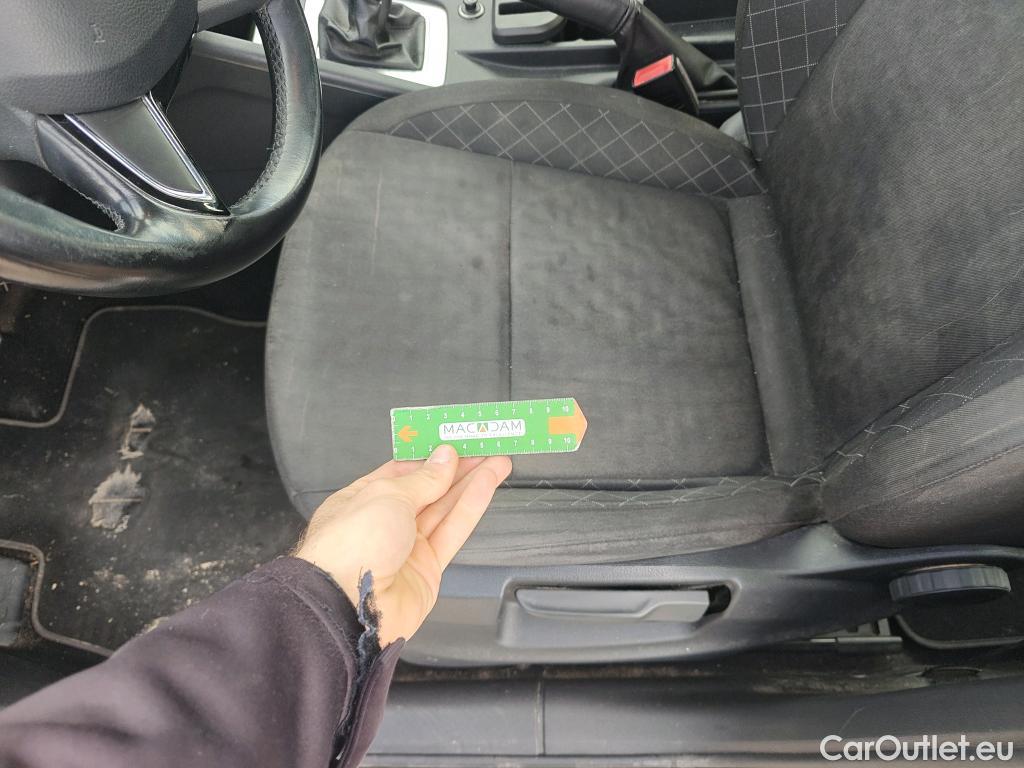  Skoda  Octavia SKODA  / 2016 / 5P / berlina con portón 1.6 TDI 85KW (115CV) Active #13