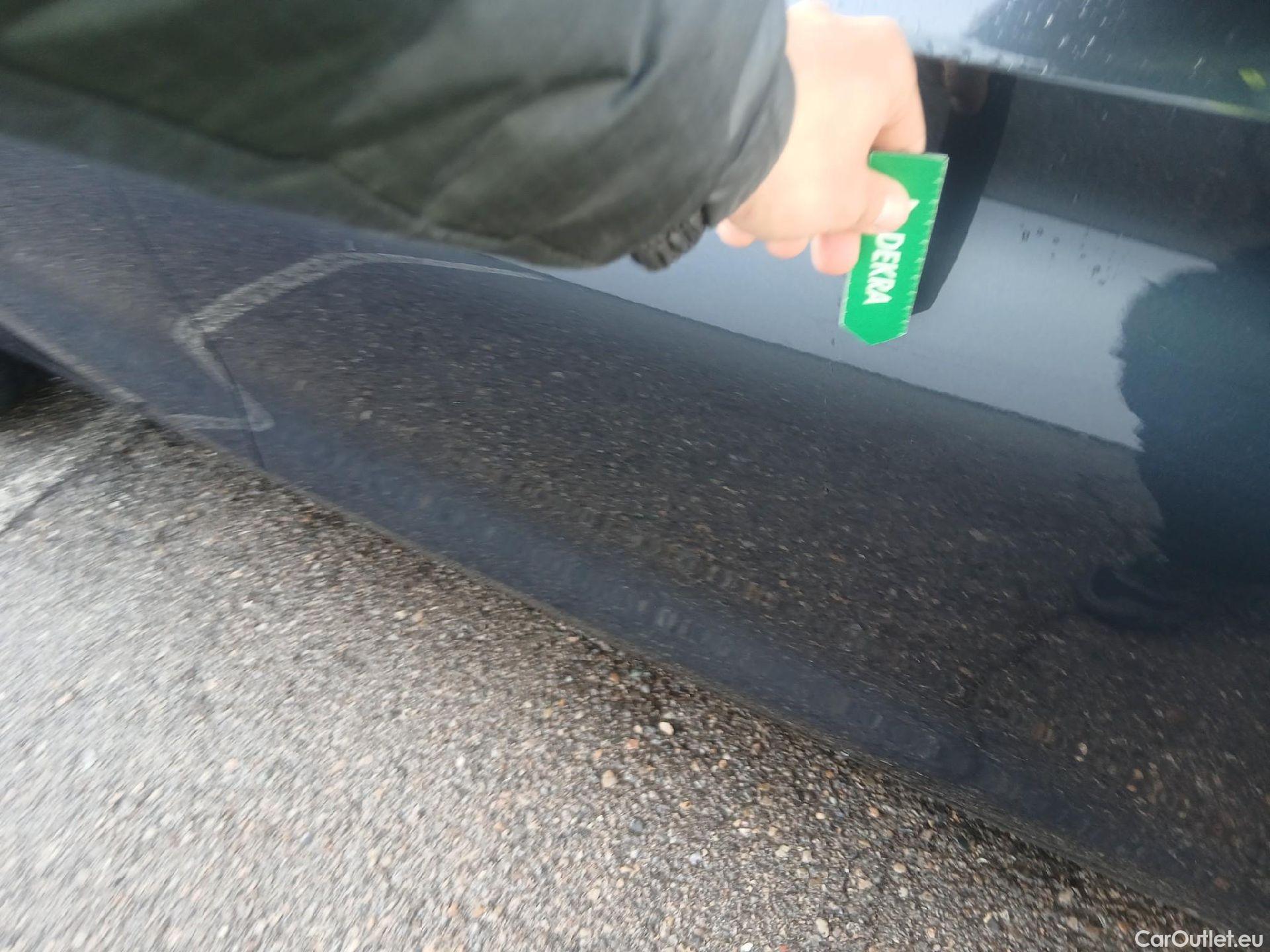  Land Rover  Discovery SEAT Nuevo León / 2020 / 5P / berlina con portón 2.0 TDI 85kW S&S Style Go (AC4) #30