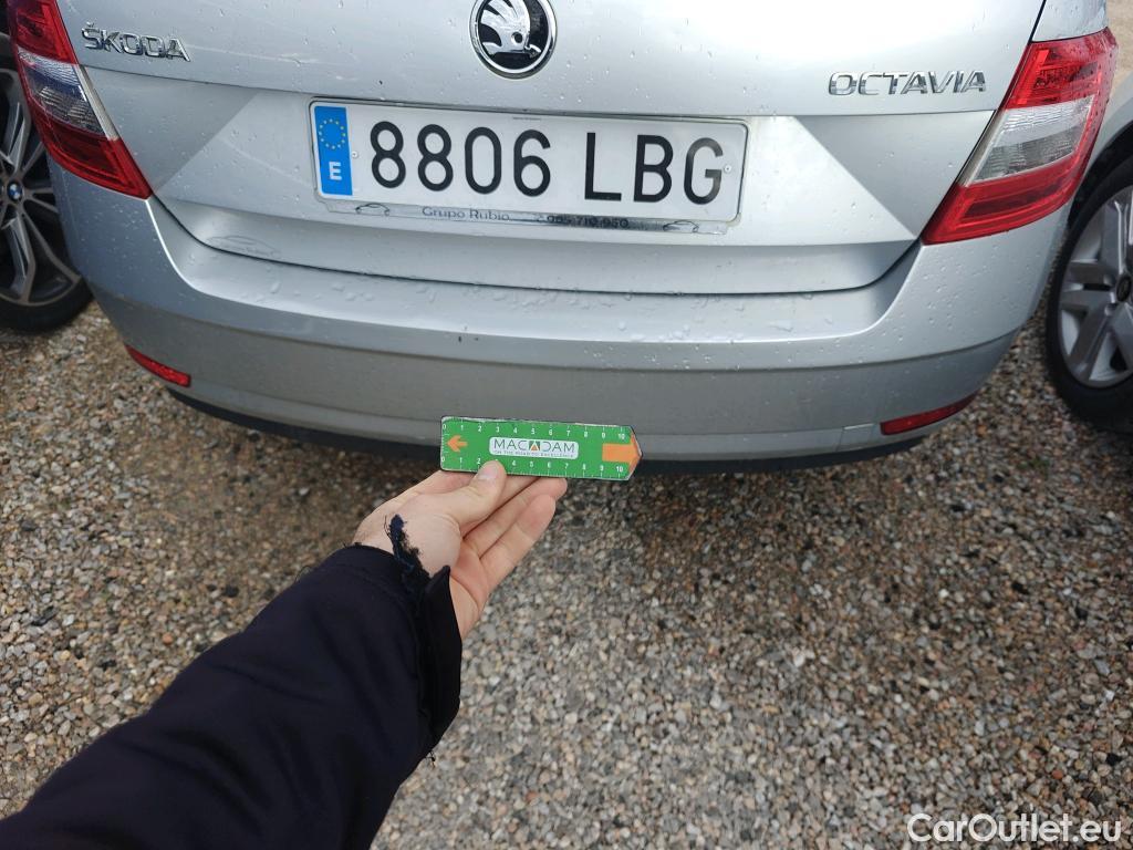  Skoda  Octavia SKODA  / 2016 / 5P / berlina con portón 1.6 TDI 85KW (115CV) Active #10