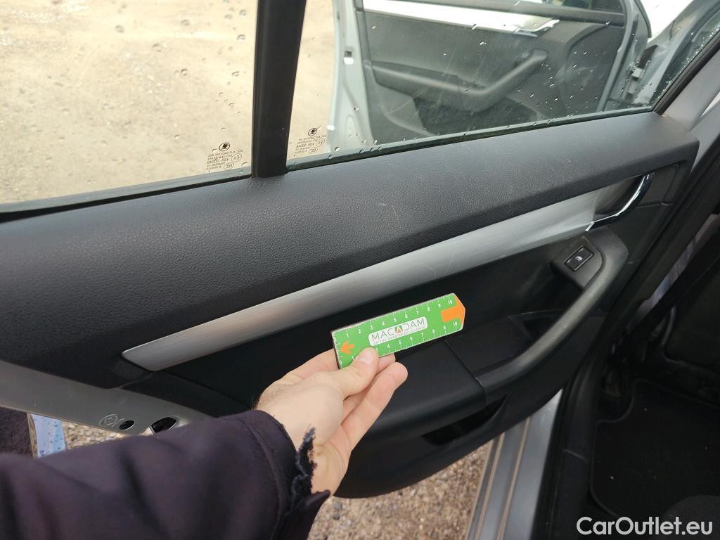  Skoda  Octavia SKODA  / 2016 / 5P / berlina con portón 1.6 TDI 85KW (115CV) Active #18