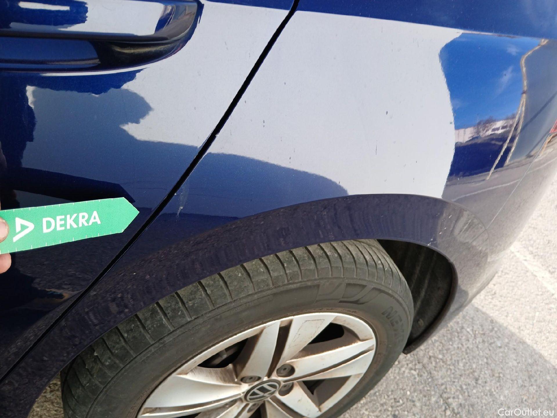  Volkswagen  Golf  VOLKSWAGEN / 2020 / 5P / berlina con portón 2.0 TDI 85kW (115CV) #20