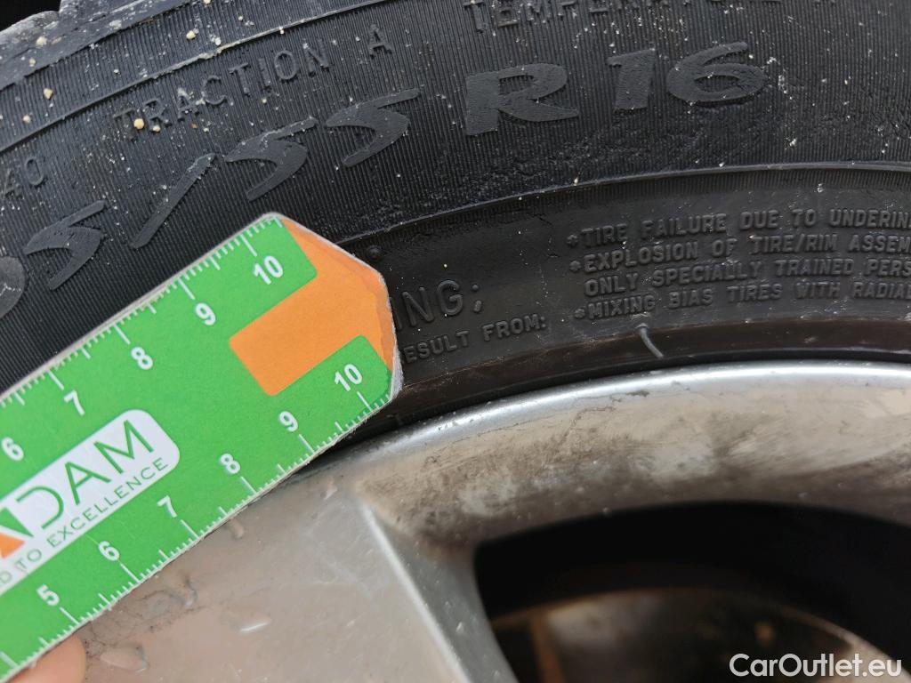  Skoda  Octavia SKODA  / 2016 / 5P / berlina con portón 1.6 TDI 85KW (115CV) Active #48