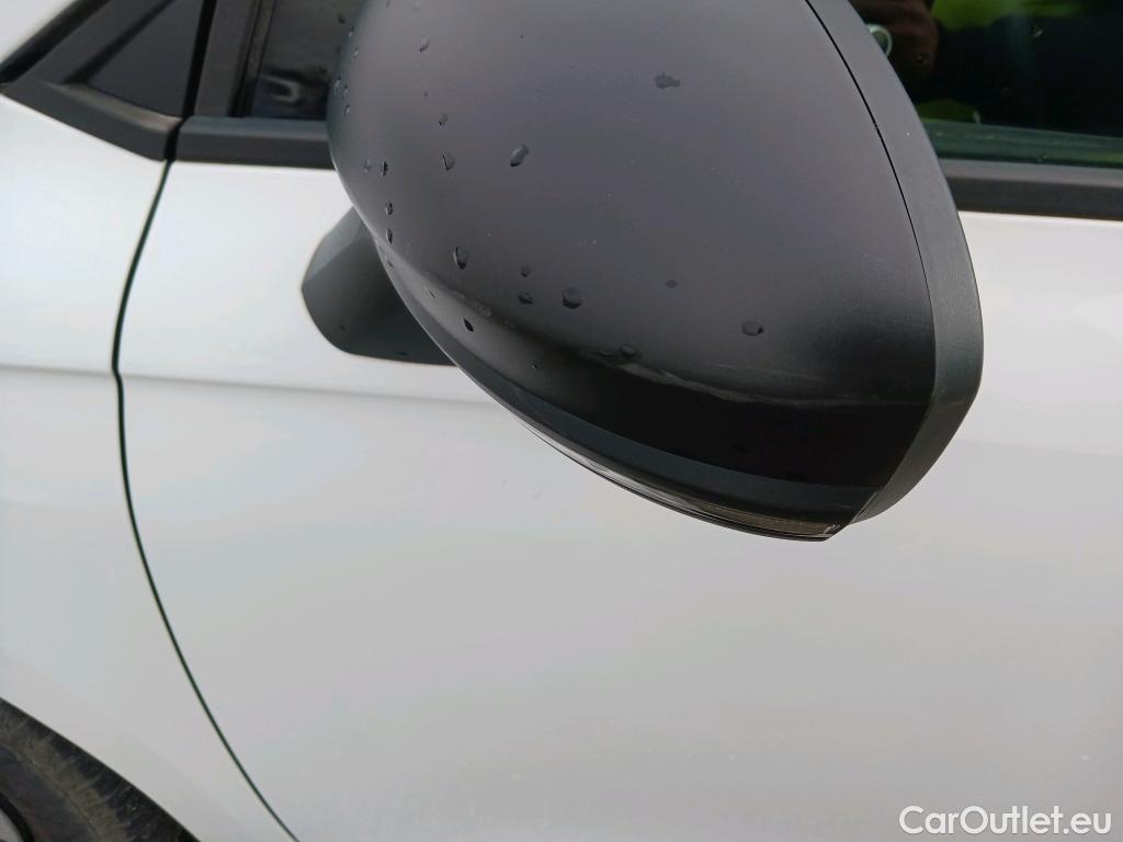  Renault  Clio RENAULT  / 2019 / 5P / berlina con portón Business Blue dCi 63 kW (85CV) #42