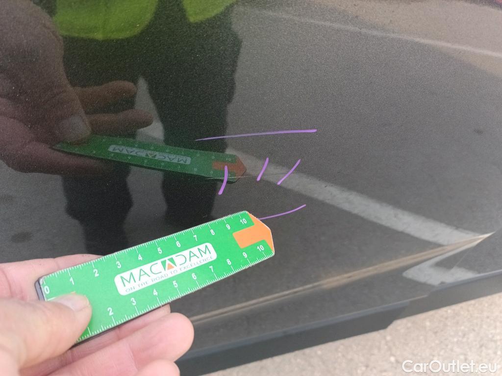  Toyota  RAV4 TOYOTA  / 2018 / 5P / todoterreno 2.5l 220H Advance #2