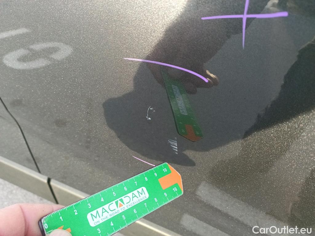  Toyota  RAV4 TOYOTA  / 2018 / 5P / todoterreno 2.5l 220H Advance #4