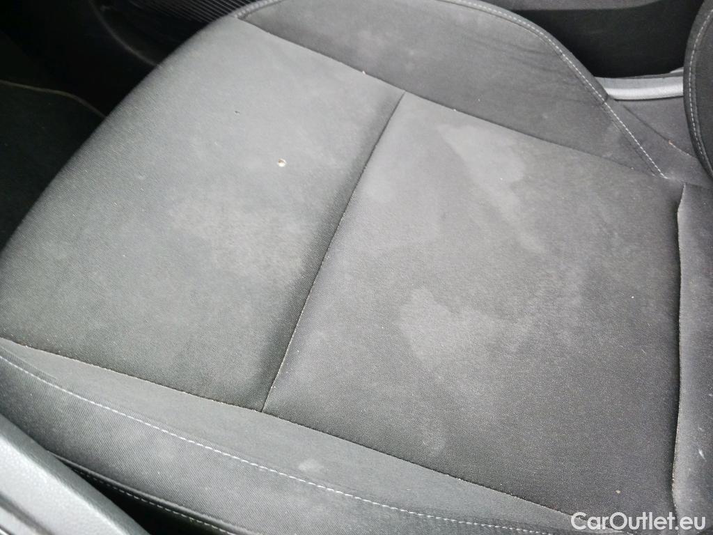  Renault  Clio RENAULT  / 2019 / 5P / berlina con portón Business Blue dCi 63 kW (85CV) #21