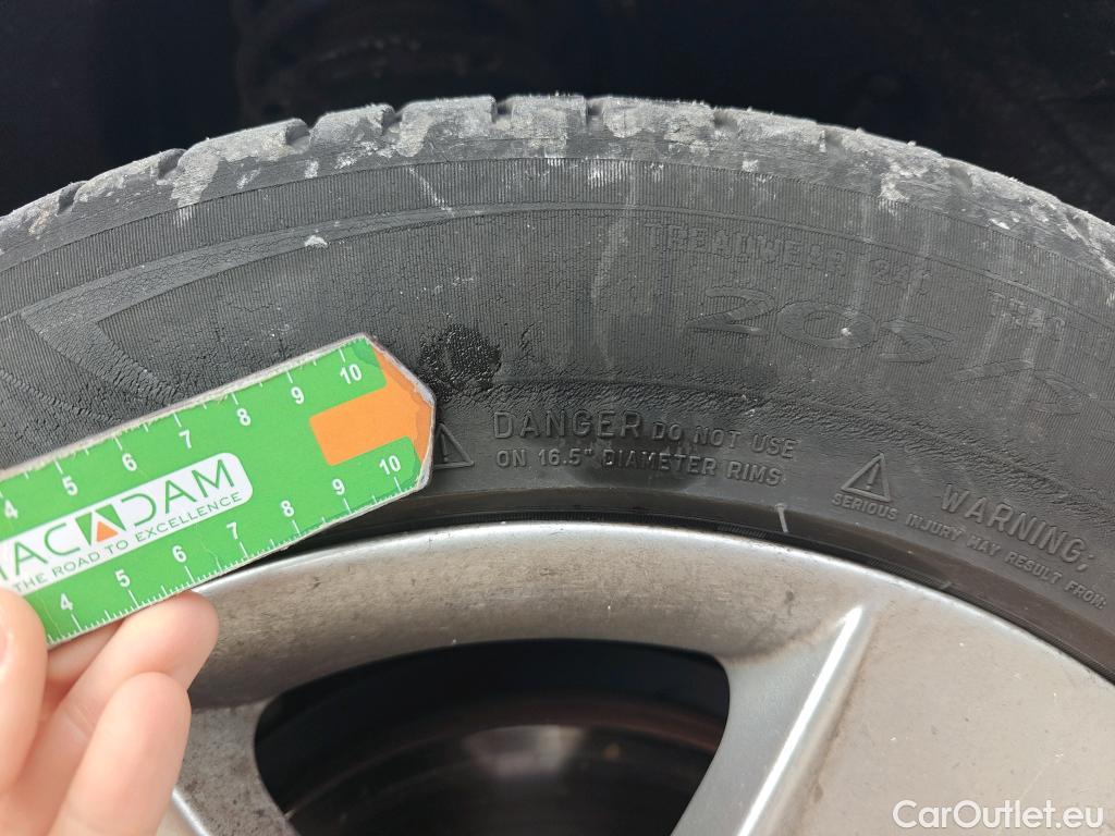  Skoda  Octavia SKODA  / 2016 / 5P / berlina con portón 1.6 TDI 85KW (115CV) Active #29