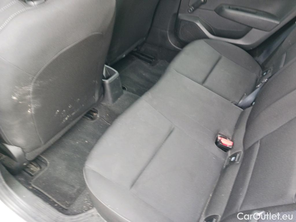  Renault  Clio RENAULT  / 2019 / 5P / berlina con portón Business Blue dCi 63 kW (85CV) #18