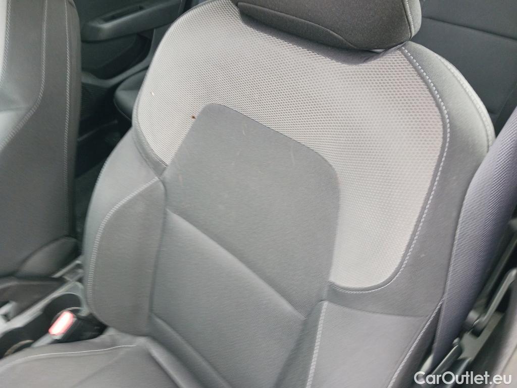  Renault  Clio RENAULT  / 2019 / 5P / berlina con portón Business Blue dCi 63 kW (85CV) #10