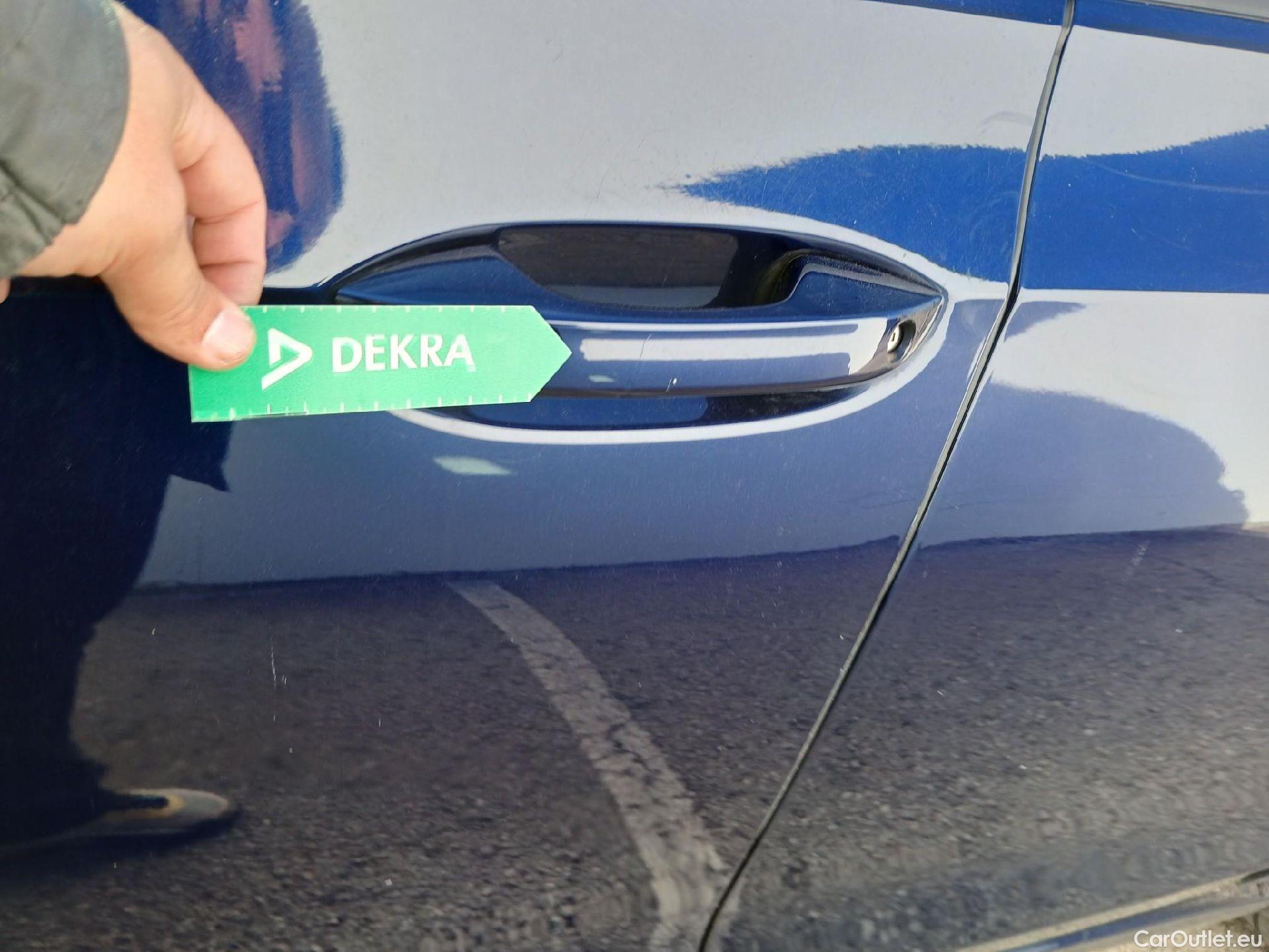  Volkswagen  Golf  VOLKSWAGEN / 2020 / 5P / berlina con portón 2.0 TDI 85kW (115CV) #16