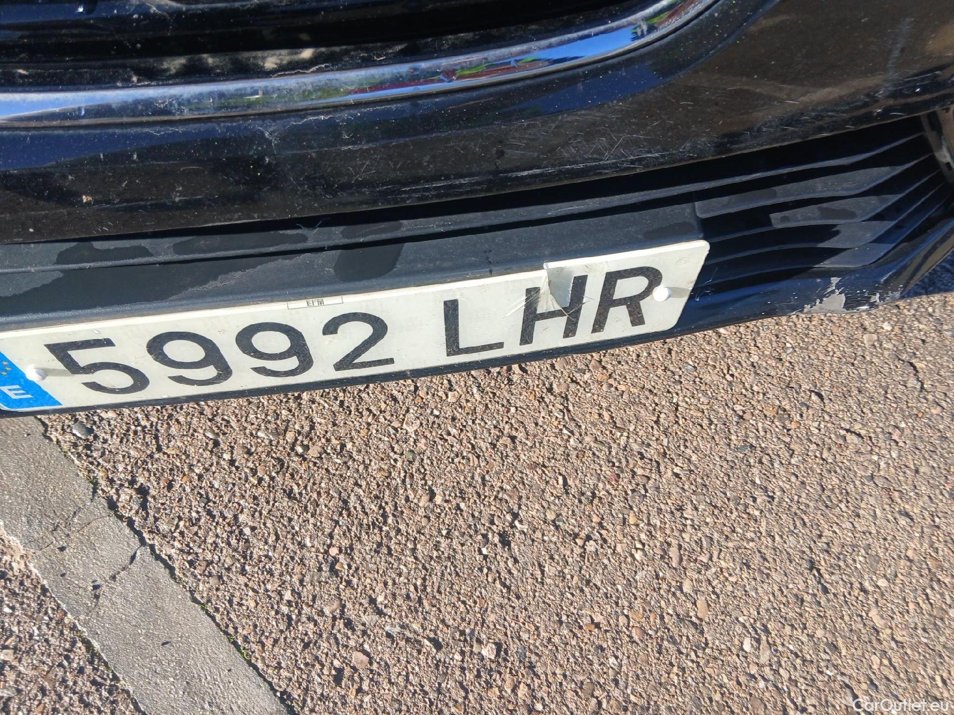  Renault  Megane RENAULT Mégane / 2015 / 5P / familiar S.T. Business Blue dCi 85kW (115CV) #6