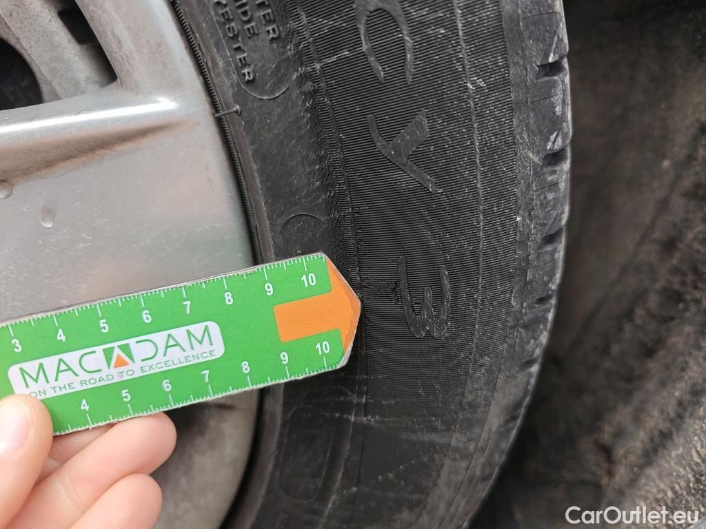  Skoda  Octavia SKODA  / 2016 / 5P / berlina con portón 1.6 TDI 85KW (115CV) Active #59