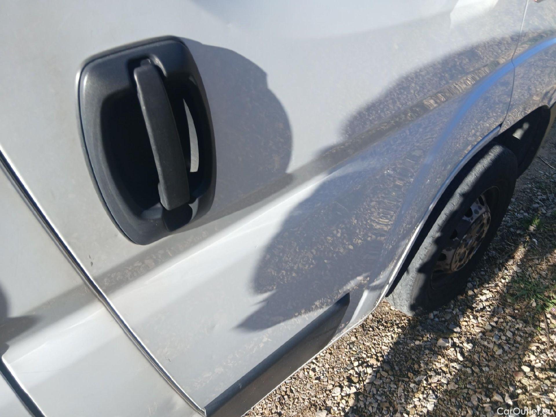  Fiat  Ducato FIAT  / 2014 / 4P / furgón 33 2.3 Multijet Furgón Medio Alto 96kW #35