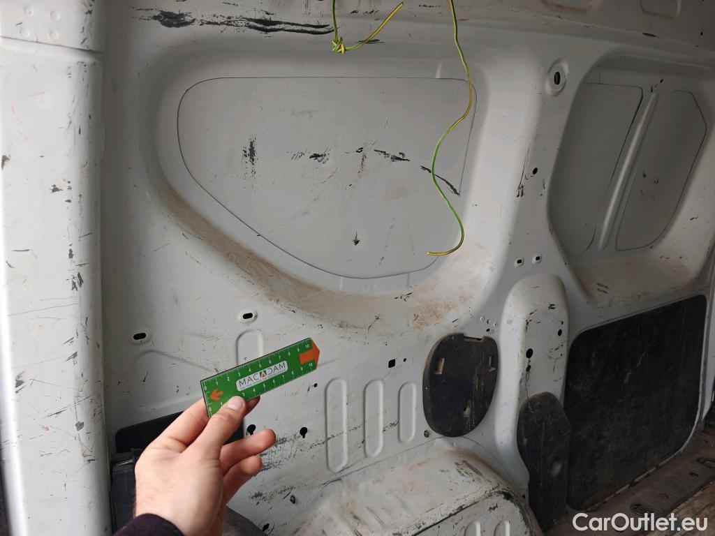  Dacia  Dokker DACIA  / 2013 / 4P / furgón derivado de turismo Essential 1.6 75kW (100CV) GLP #42