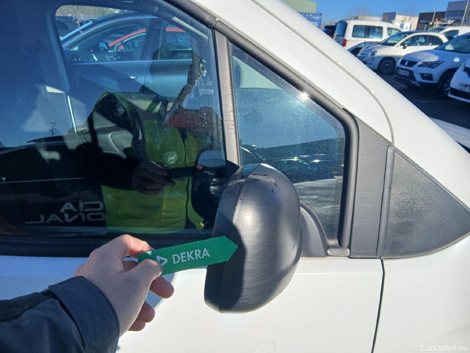  Citroen  Berlingo CITROEN  / 2018 / 3P / furgón derivado de turismo Talla M BlueHDi 100 CONTROL #37