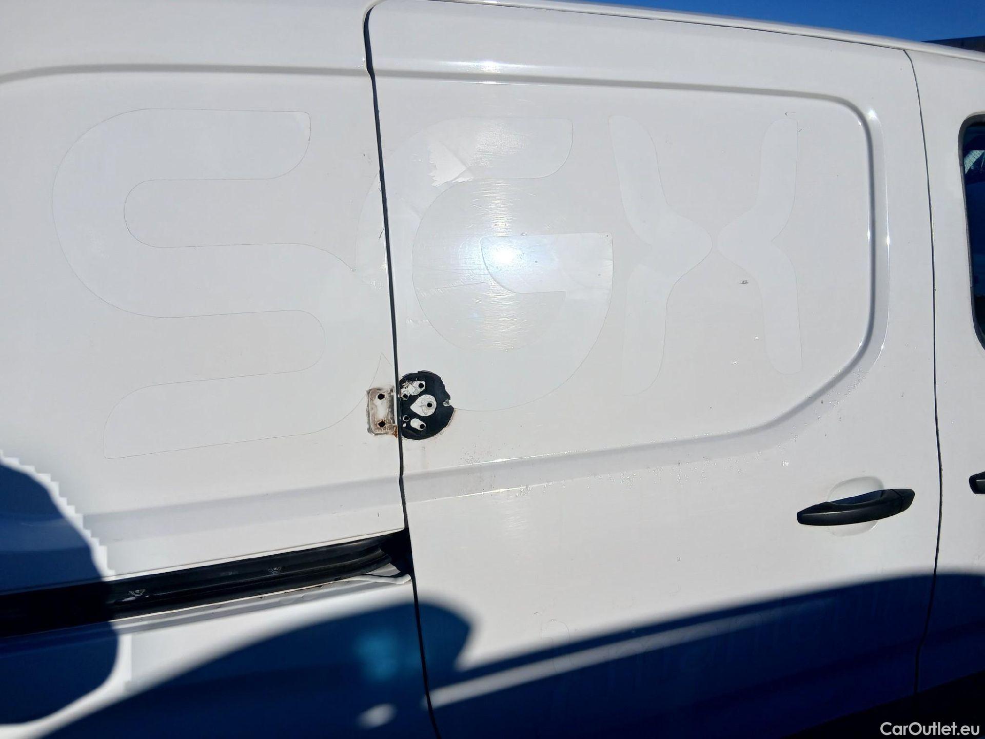  Citroen  Berlingo CITROEN  / 2018 / 3P / furgón derivado de turismo Talla M BlueHDi 100 CONTROL #34