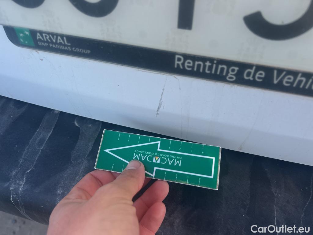  Citroen  Berlingo CITROEN  / 2018 / 4P / monovolumen compacto Talla M BlueHDi 100 S&S LIVE PACK #8