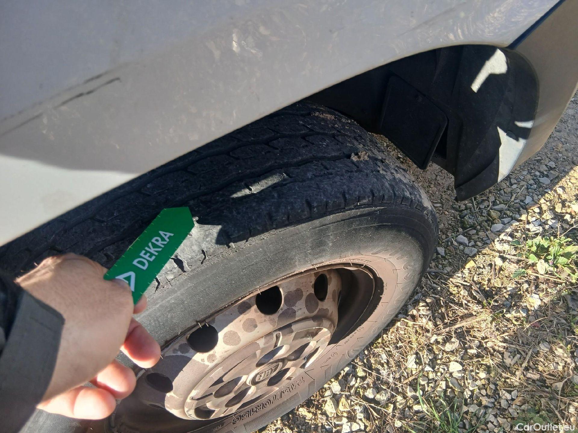  Fiat  Ducato FIAT  / 2014 / 4P / furgón 33 2.3 Multijet Furgón Medio Alto 96kW #41