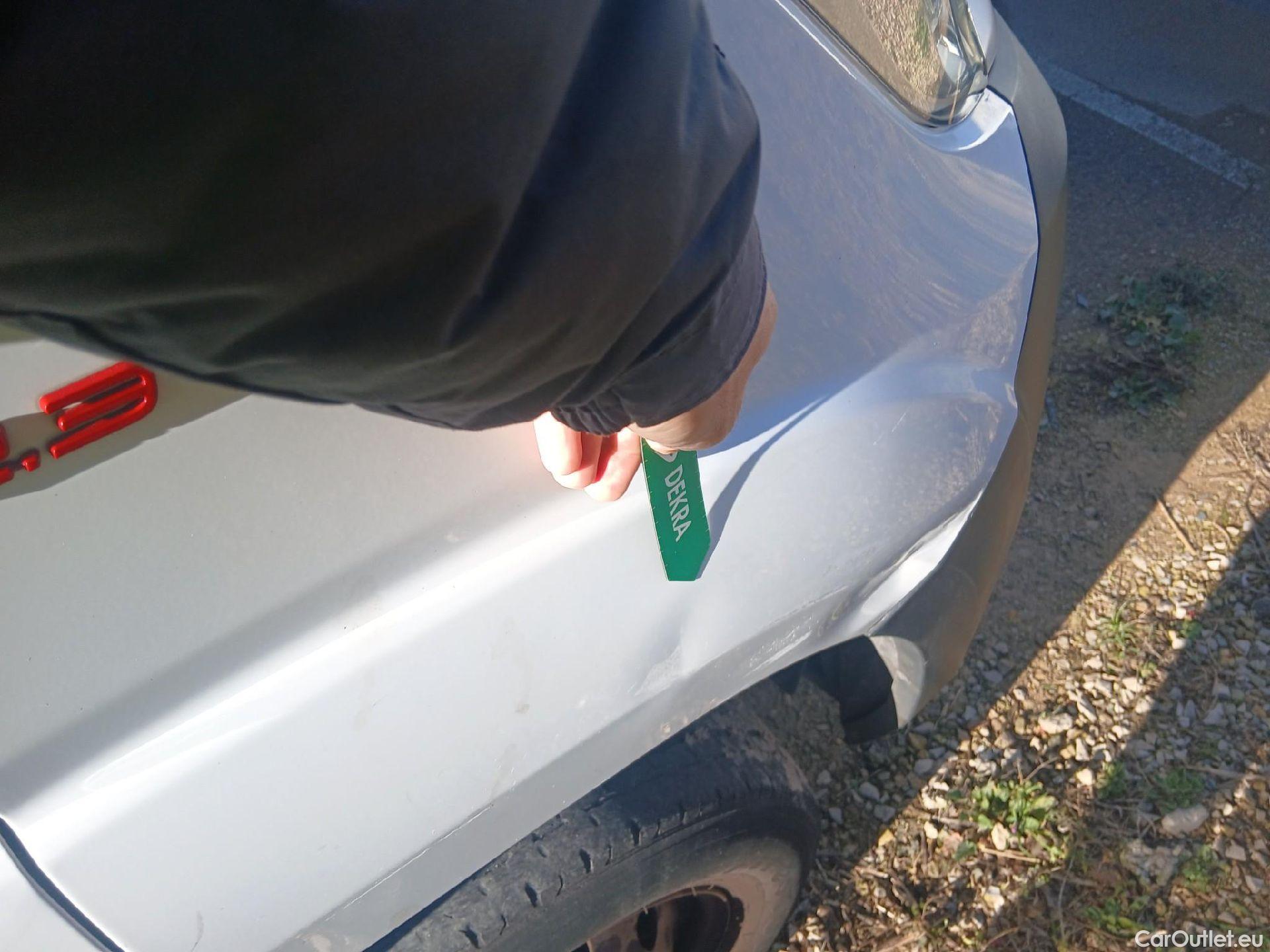  Fiat  Ducato FIAT  / 2014 / 4P / furgón 33 2.3 Multijet Furgón Medio Alto 96kW #39