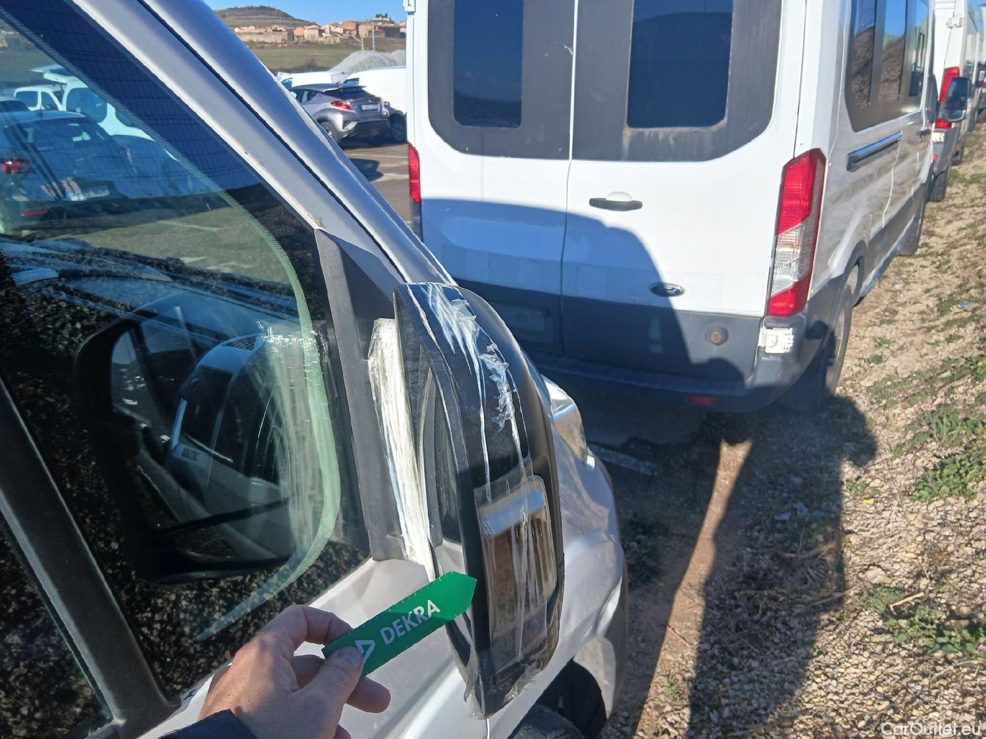  Fiat  Ducato FIAT  / 2014 / 4P / furgón 33 2.3 Multijet Furgón Medio Alto 96kW #38