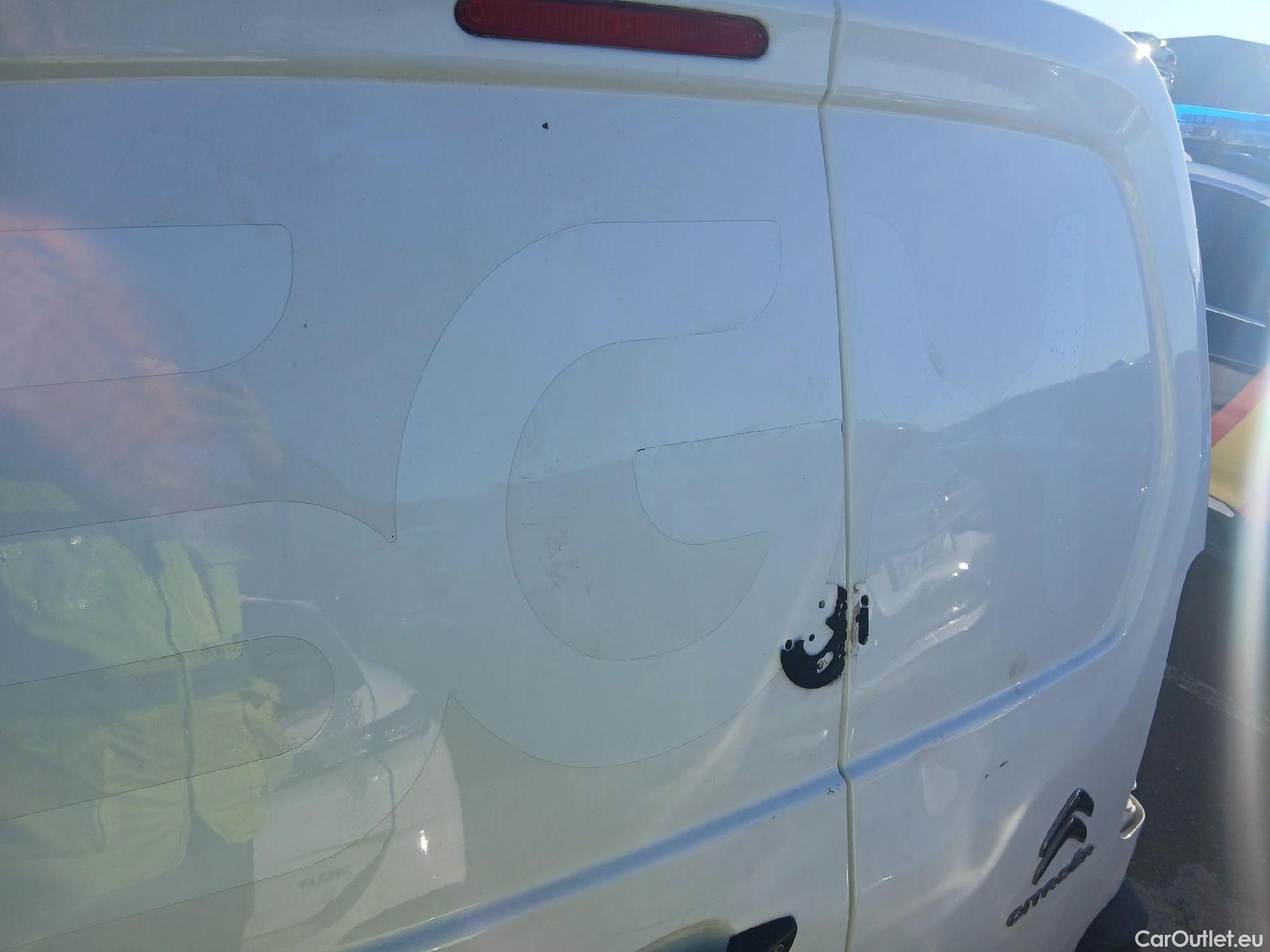  Citroen  Berlingo CITROEN  / 2018 / 3P / furgón derivado de turismo Talla M BlueHDi 100 CONTROL #22