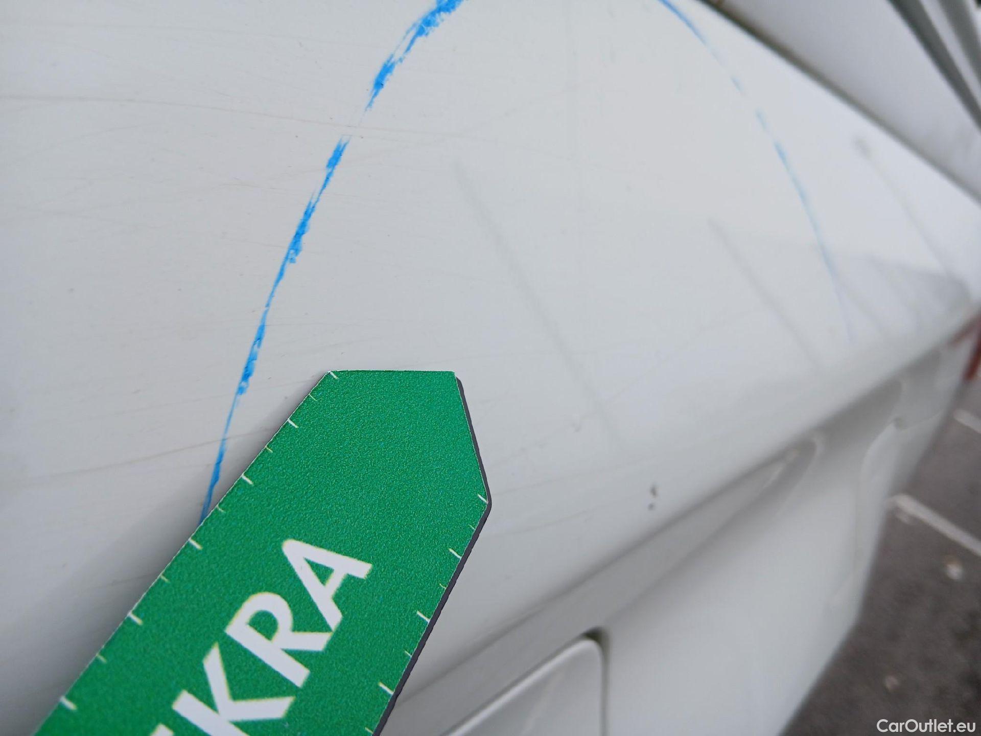  Mitsubishi  L200 MITSUBISHI  / 2019 / 4P / pickup doble cabina D/C 220 DI-D M-Pro #22