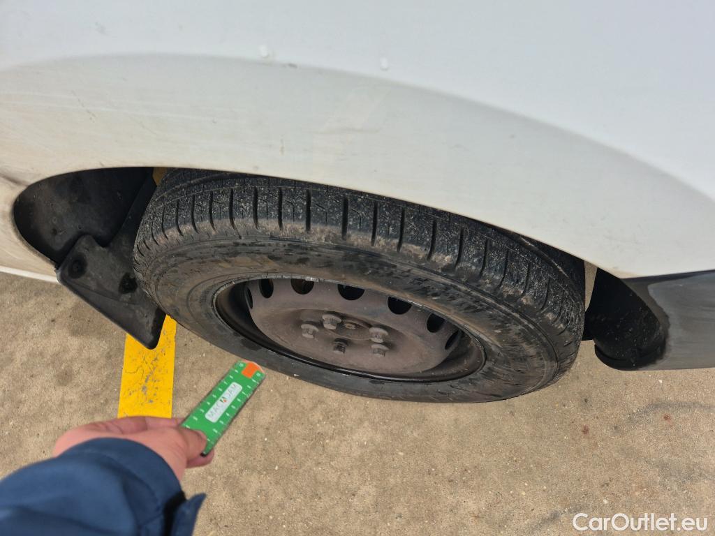  Nissan  NV400 NISSAN  / 2011 / 4P / furgón L2H2 3,5T 2.3dCi 99kW FWD Comfort #48