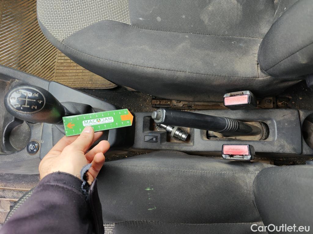  Dacia  Dokker DACIA  / 2013 / 4P / furgón derivado de turismo Essential 1.6 75kW (100CV) GLP #67