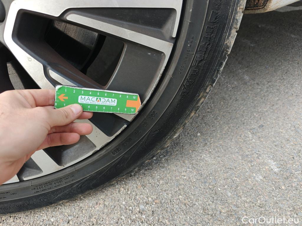  Volvo  XC90 VOLVO  / 2019 / 5P / todoterreno 2.0 T8 AWD Business Plus Auto #15