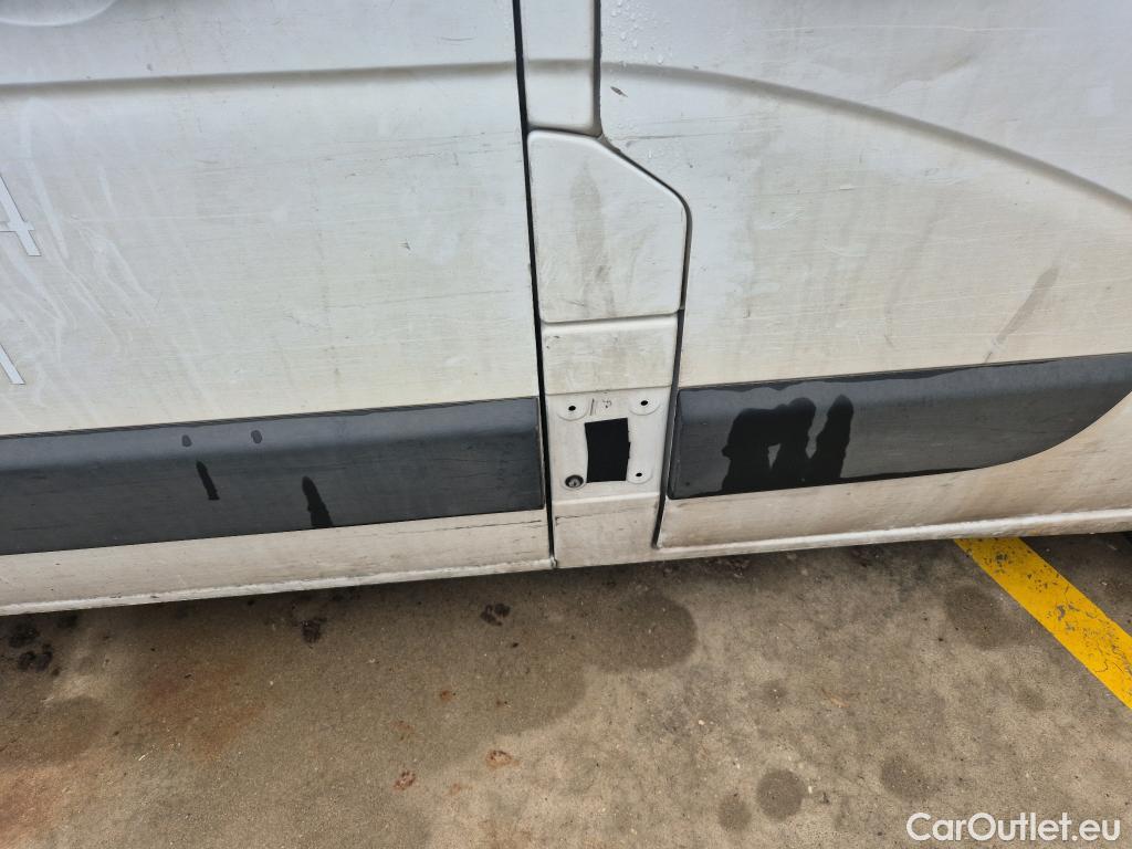  Nissan  NV400 NISSAN  / 2011 / 4P / furgón L2H2 3,5T 2.3dCi 99kW FWD Comfort #41