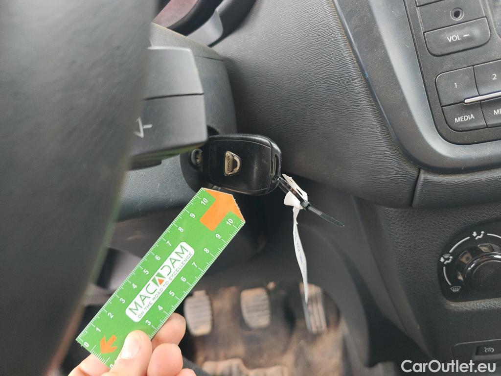  Dacia  Dokker DACIA  / 2013 / 4P / furgón derivado de turismo Essential 1.6 75kW (100CV) GLP #1