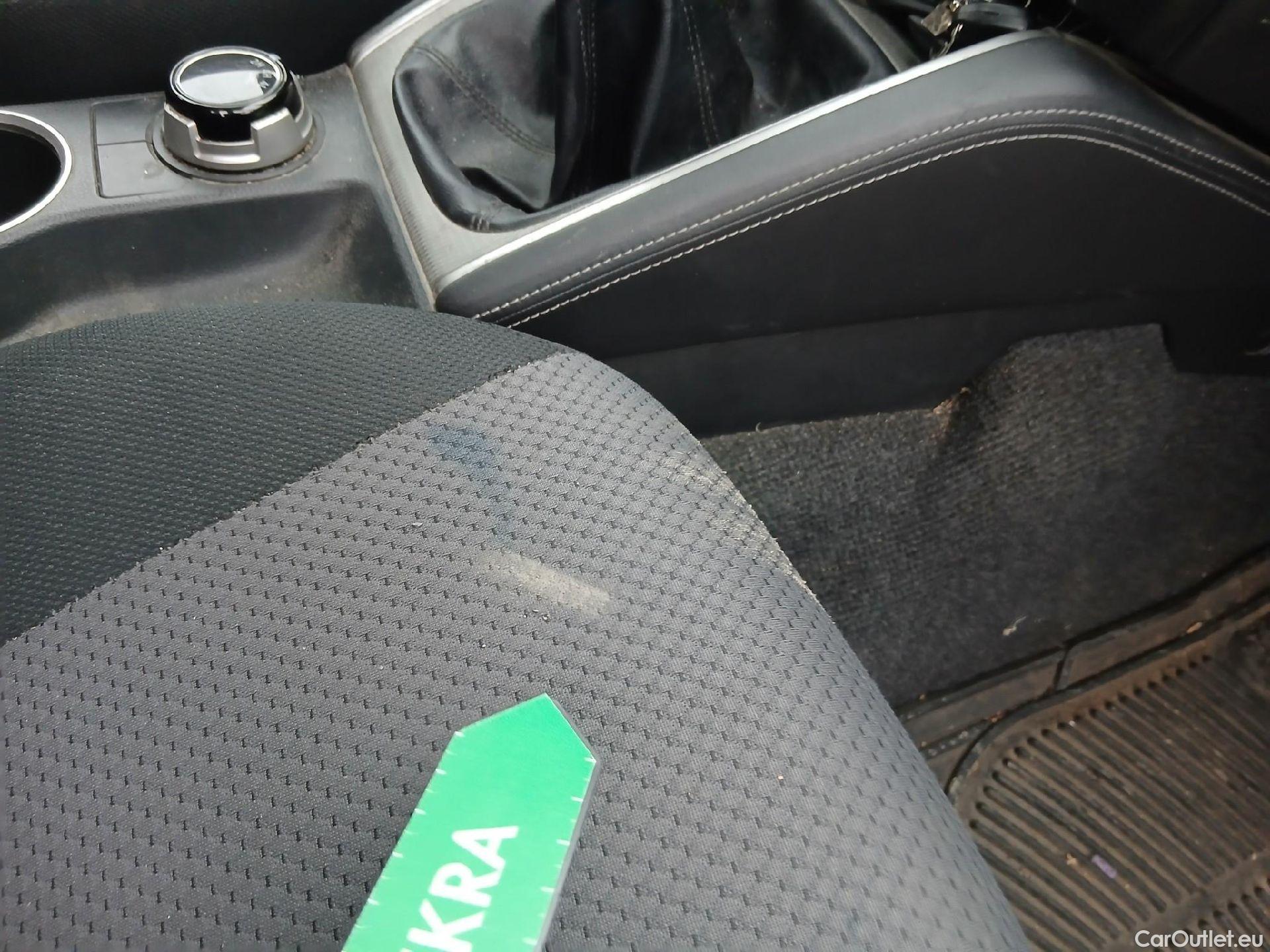  Mitsubishi  L200 MITSUBISHI  / 2019 / 4P / pickup doble cabina D/C 220 DI-D M-Pro #37