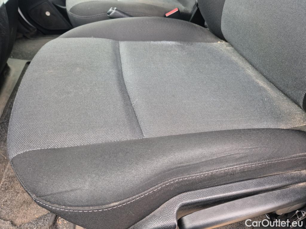  Nissan  NV400 NISSAN  / 2011 / 4P / furgón L2H2 3,5T 2.3dCi 99kW FWD Comfort #40