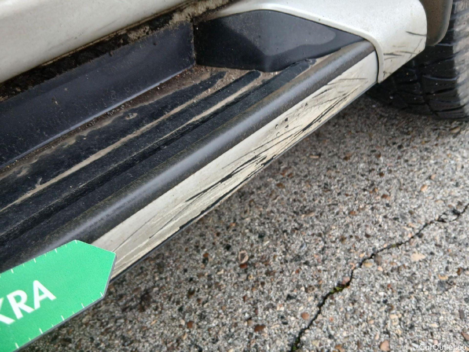  Mitsubishi  L200 MITSUBISHI  / 2019 / 4P / pickup doble cabina D/C 220 DI-D M-Pro #32