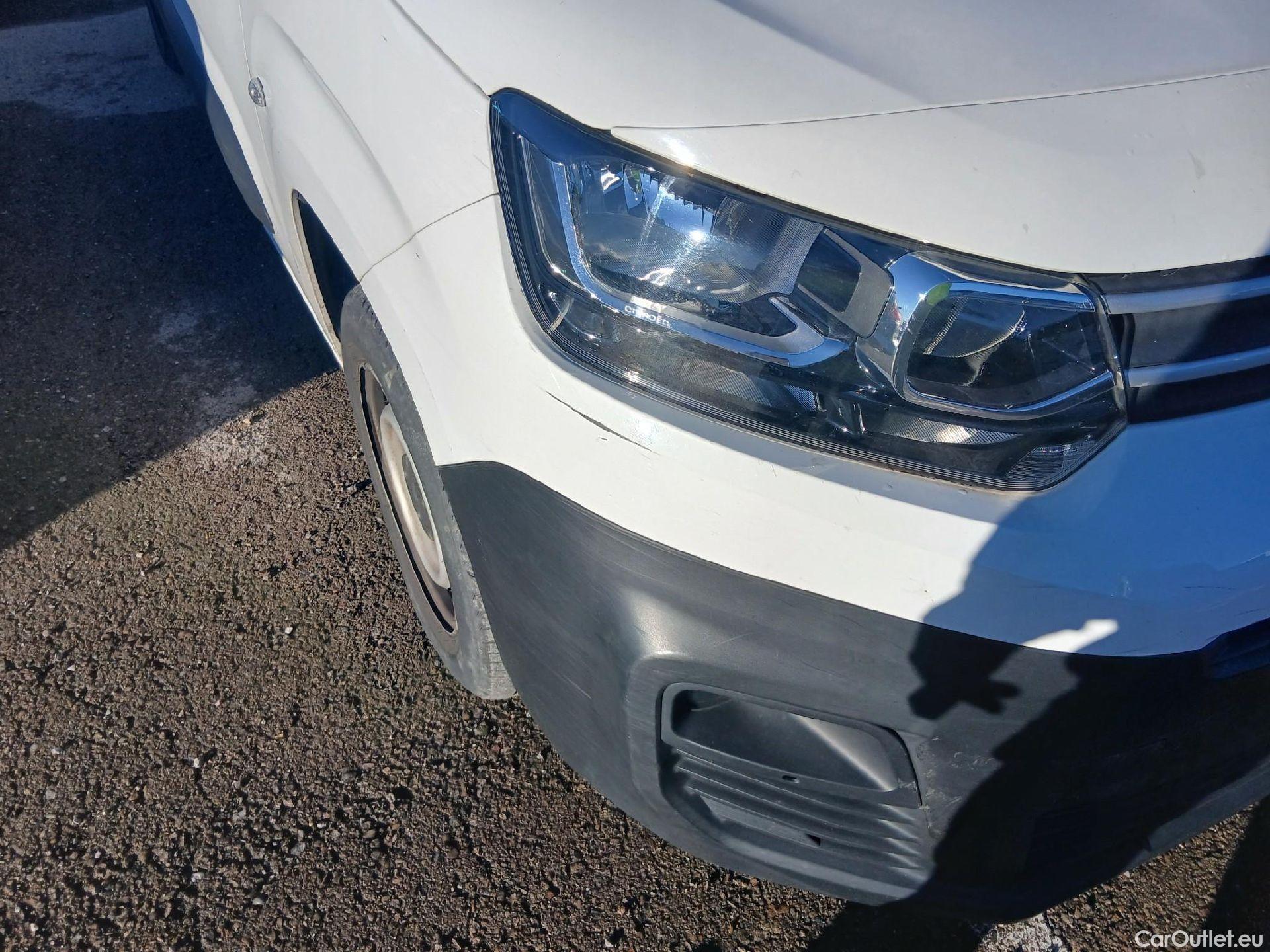  Citroen  Berlingo CITROEN  / 2018 / 3P / furgón derivado de turismo Talla M BlueHDi 100 CONTROL #3