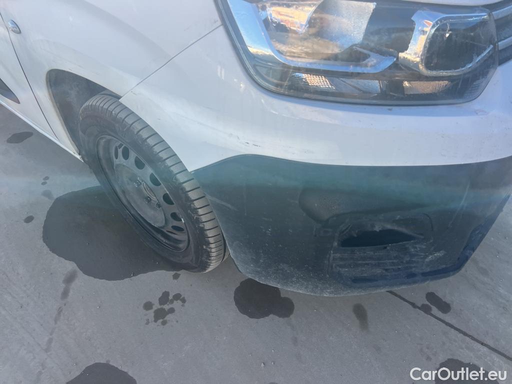  Citroen  Berlingo CITROEN  / 2018 / 4P / monovolumen compacto Talla M BlueHDi 100 S&S LIVE PACK #13