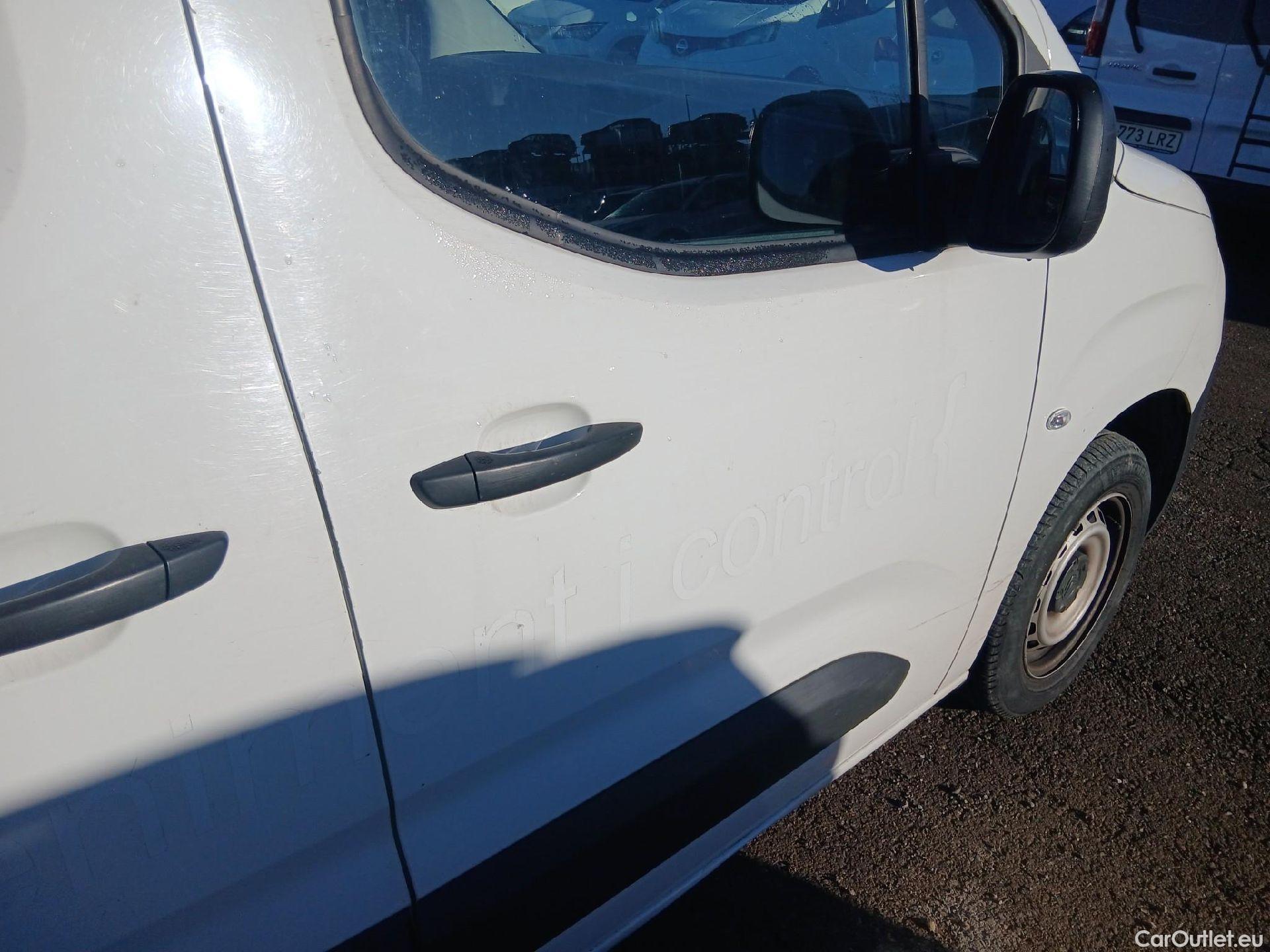  Citroen  Berlingo CITROEN  / 2018 / 3P / furgón derivado de turismo Talla M BlueHDi 100 CONTROL #35